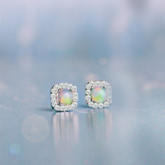 Authentic Rainbow Fire opal Earrings Glittering Natural Crystal Earring studs - Picture 1 of 5